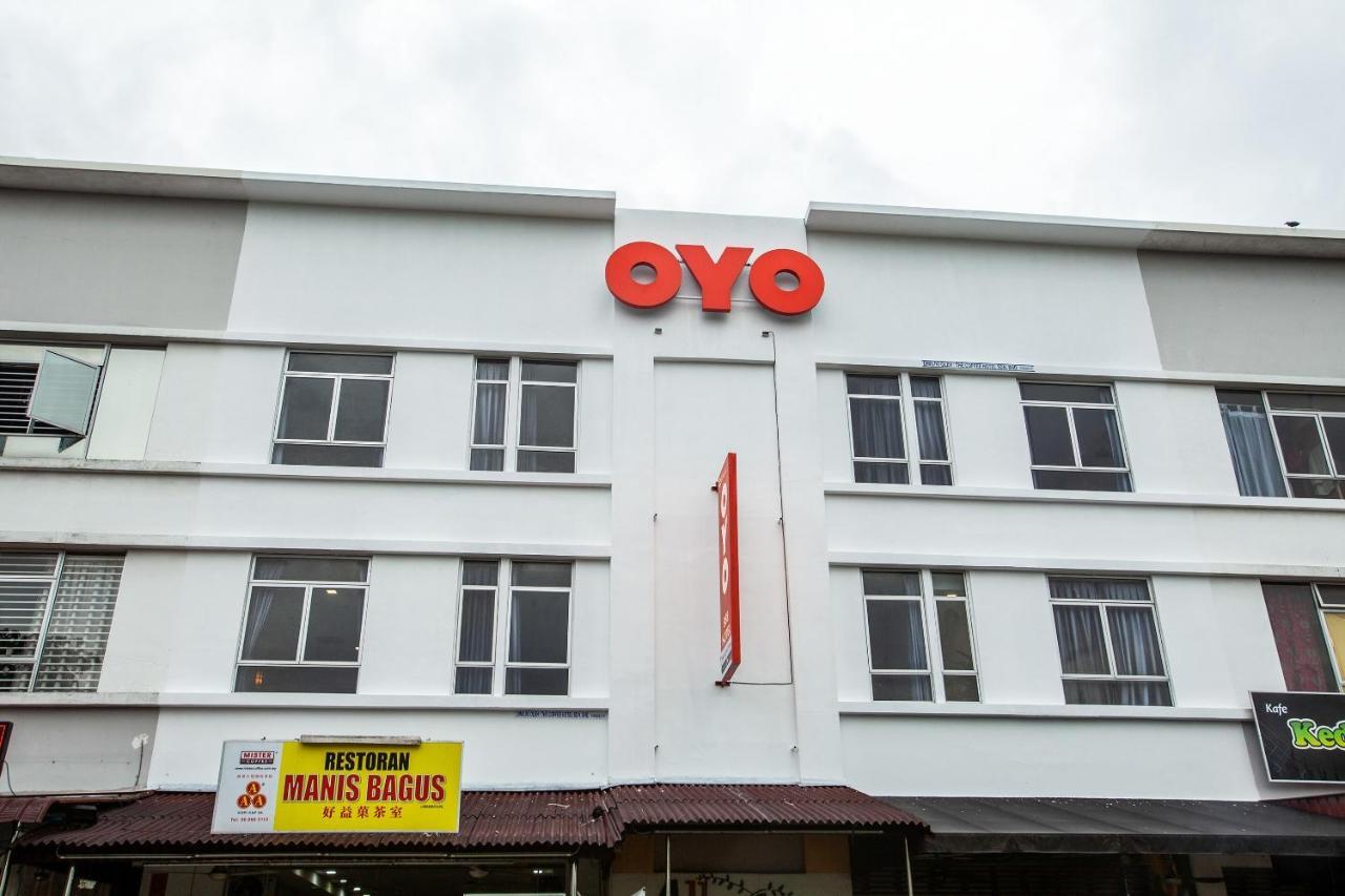 Oyo 89631 988 Hotel Джохор-Бару Екстер'єр фото