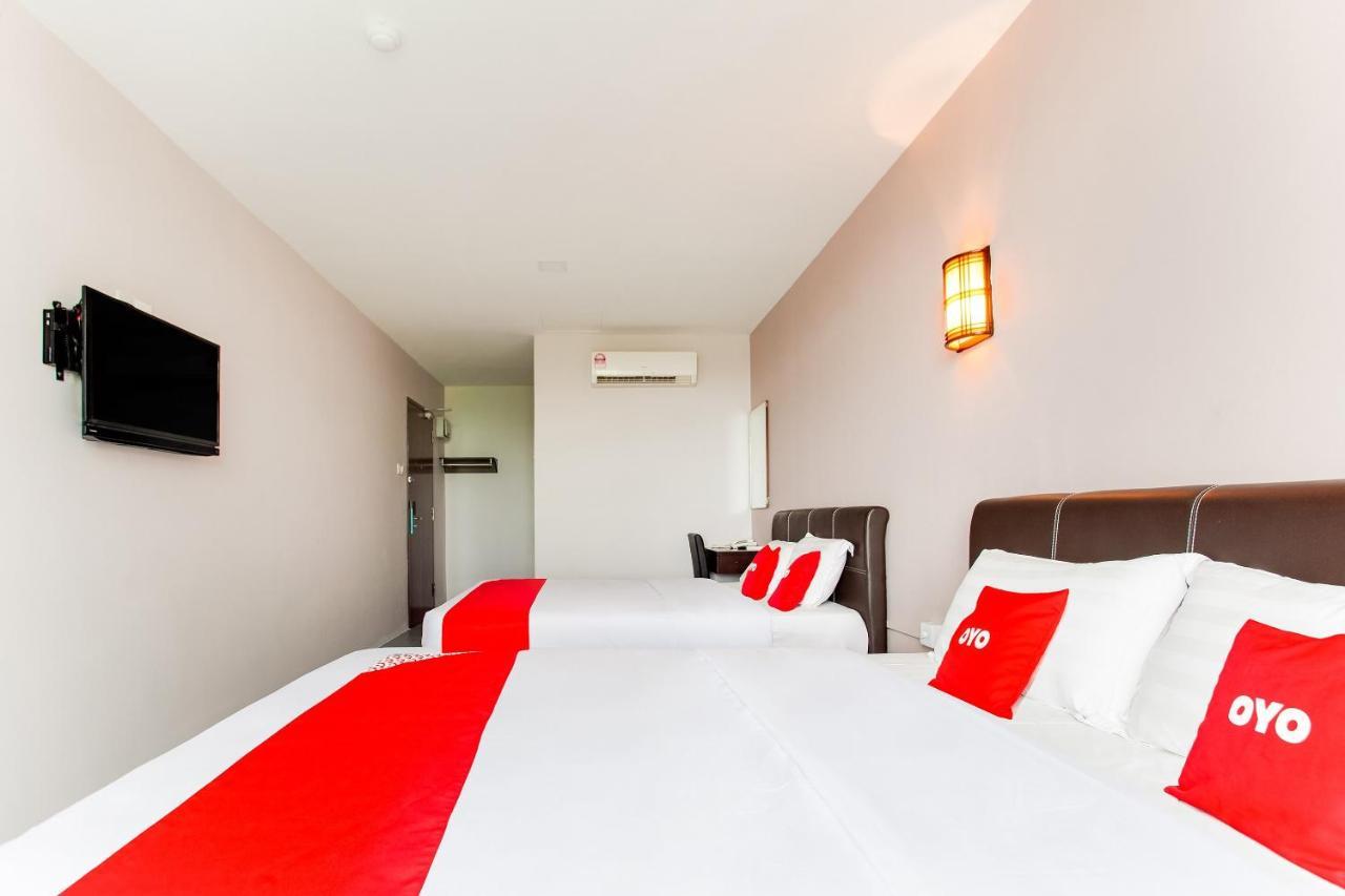 Oyo 89631 988 Hotel Джохор-Бару Екстер'єр фото