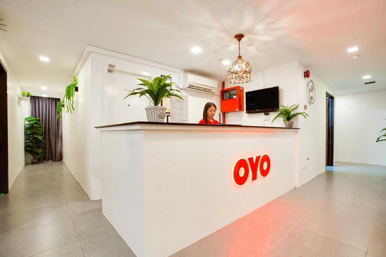 Oyo 89631 988 Hotel Джохор-Бару Екстер'єр фото